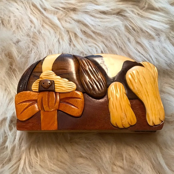 Sleeping dog puzzle box - Picture 1 of 8